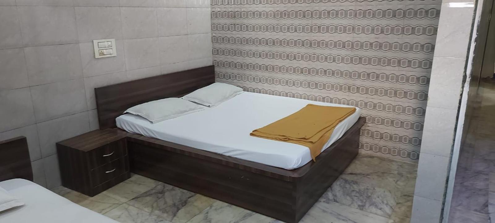 Glitz Hotels Sai Guest House - Nr Inorbit Mall Vashi Navi Mumbai Exteriör bild