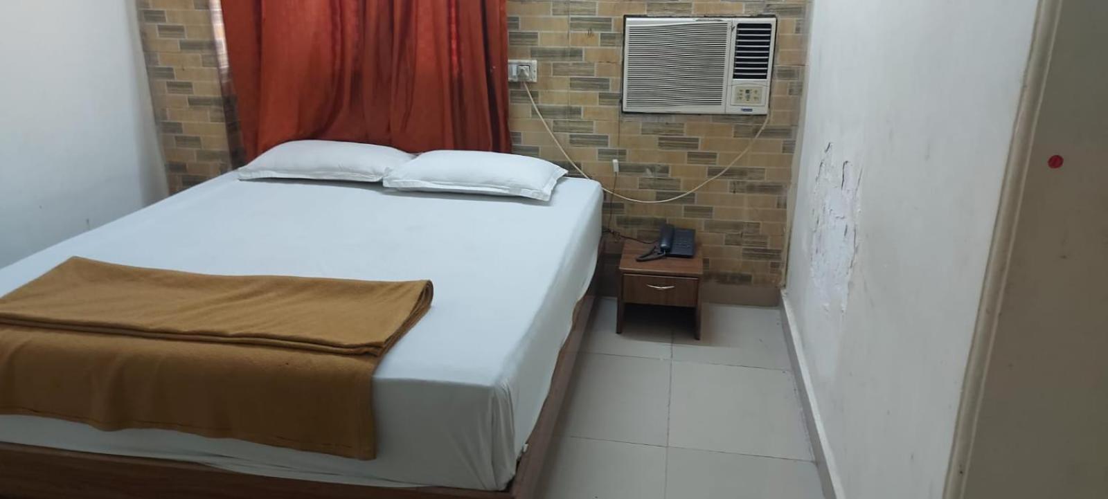 Glitz Hotels Sai Guest House - Nr Inorbit Mall Vashi Navi Mumbai Exteriör bild