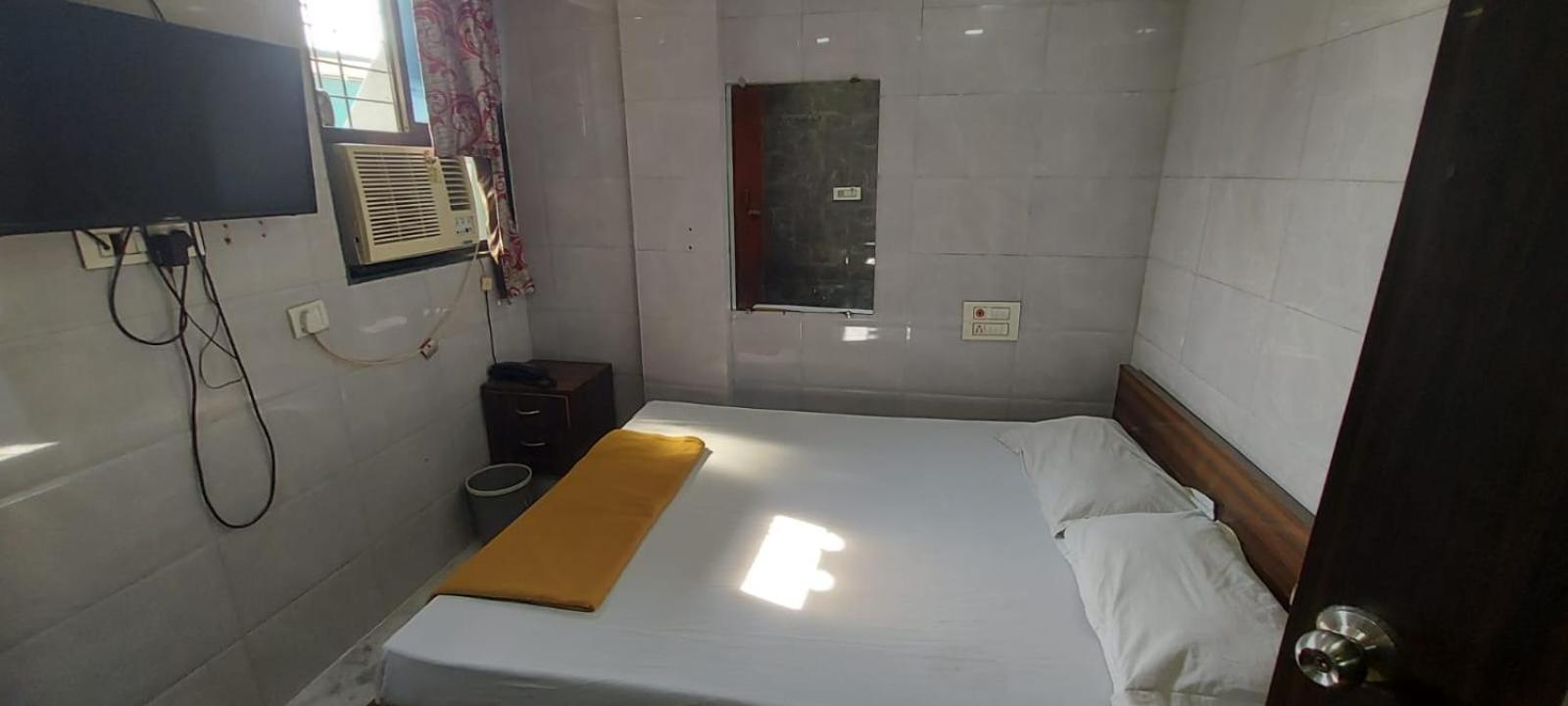 Glitz Hotels Sai Guest House - Nr Inorbit Mall Vashi Navi Mumbai Exteriör bild
