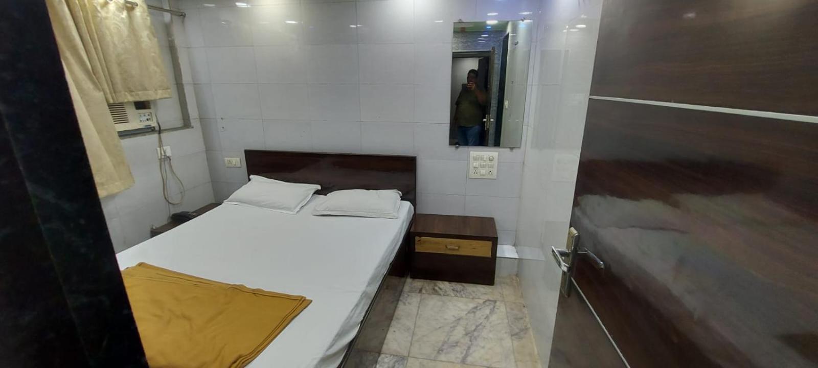 Glitz Hotels Sai Guest House - Nr Inorbit Mall Vashi Navi Mumbai Exteriör bild